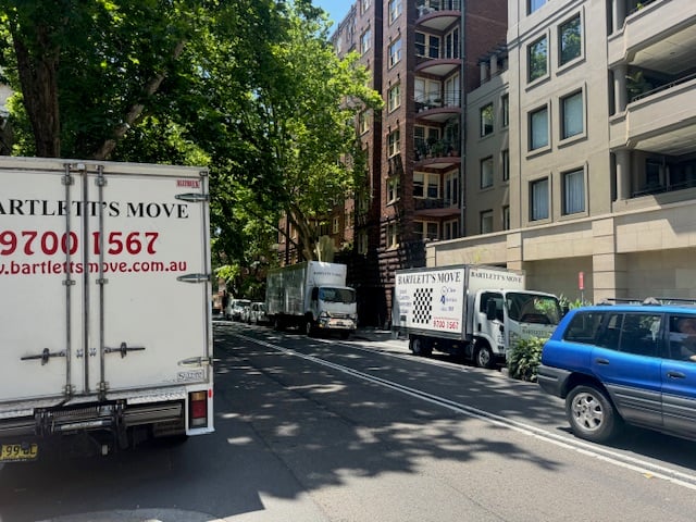 Moving Oversized & Heavy Items Through Tight Spaces (No Damage Guaranteed)