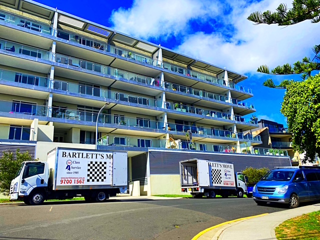 Hiring Professional Artwork Movers: Ensuring Your Fine Art is Handled by Experts